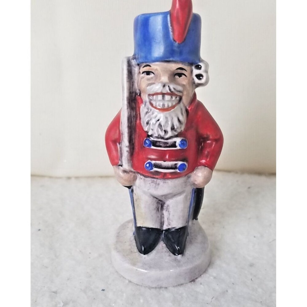 Vntg GOEBEL W GERMANY‎ 13 902-09 CHRISTMAS NUTCRACKER SOLDIER FIGURINE initialed